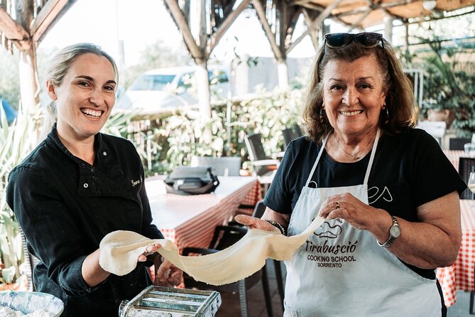 Authentic Pasta Cooking Class in Sorrento with Wine - Starter tastings: olive oil and handmade mozzarella
