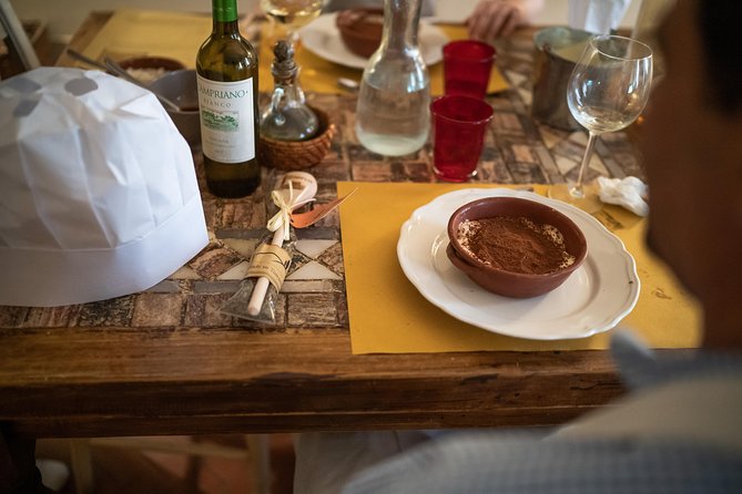 Cesarine: Pasta & Tiramisu Class at Local's Home in Verona - How the class flows: welcome nosh, cooking time, then your meal