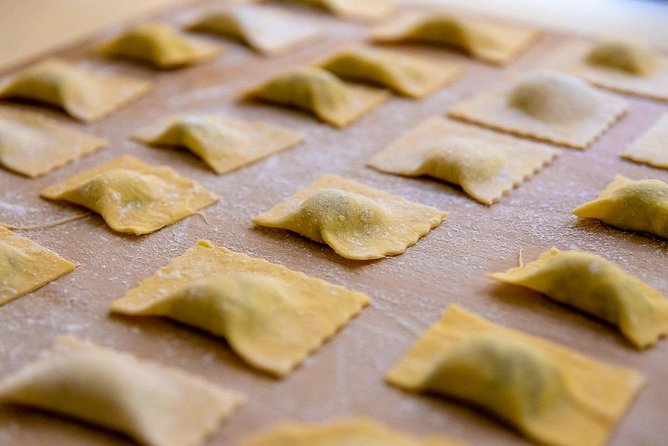 Cesarine: Small group Pasta and Tiramisu class in Viareggio - The meal part: pasta, drinks, and a proper sit-down