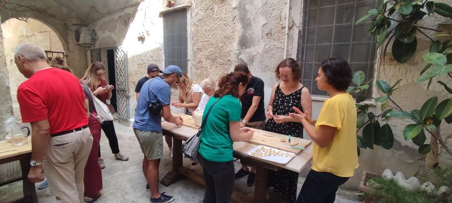 Lecce: Pasta Making Class in 1400s-Era Courtyard with Wine - Key highlights worth your evening
