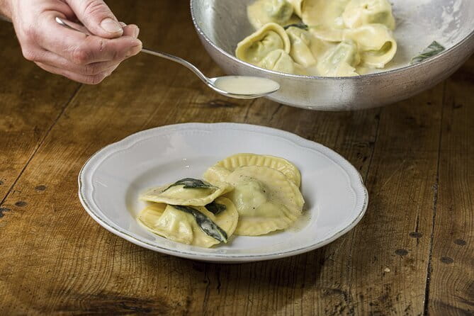 MaMa Florence Guided Market Tour and 4 Course-Pasta Cooking Class - Key things I’d circle on your calendar