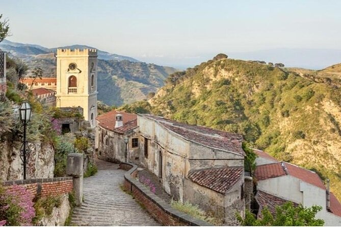 Private Godfather and Taormina Boat Tour with Appetizer and Pasta - Guides matter: what you’ll likely get from your driver/guide team