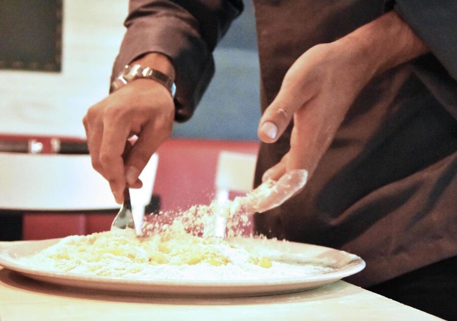 Rome: Pasta, Ravioli & Tiramisu Class with Unlimited Wine - Price and value: why $81 can make sense in Rome