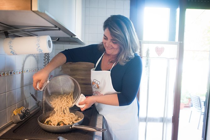Share Your Pasta Love in a Local’s Home in Venice - Getting There Smoothly: Meeting Point and Venice Access Fee