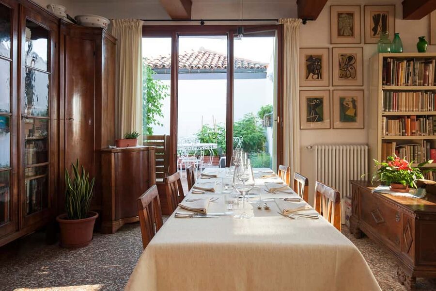 Venice: Cooking Class with Tiramisu and Pasta Making - A 16th-century Venetian palace kitchen, with real stairs