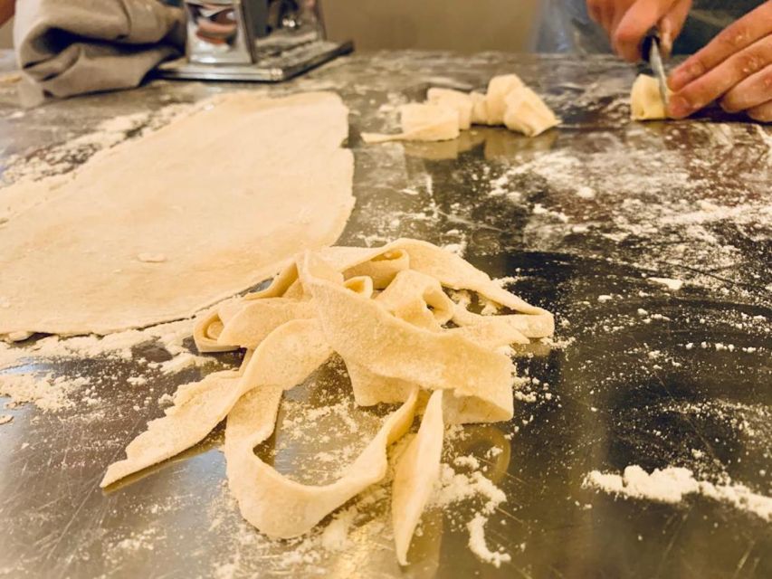 Venice: Pasta and Tiramisu Cooking Class with Wine - Why Dorsoduro is the right neighborhood for a food-focused break