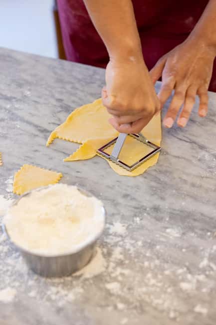 Venice: Pasta Class with Wine and Gelato - The wine tasting: organic Tuscan bottles and a social table