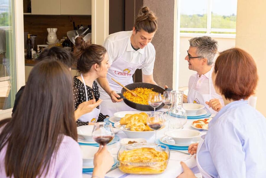 Venice: Share Your Pasta Love in a Local’s Home - Small Group Up to 10: Why It Feels Personal