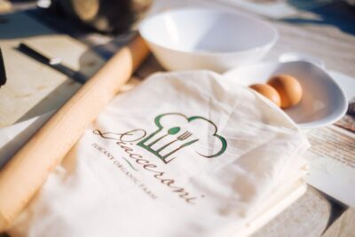Volterra: Fresh Pasta Cooking Class at a Tuscan Farmhouse - Enter Peccioli’s Agriturismo: Meeting Point and Arrival Vibe